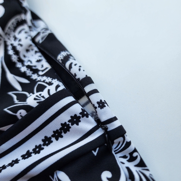Ann Taylor LOFT Shift Dress Floral Cap Sleeve Empire Waist Black White Stretch 6 - Picture 12 of 16